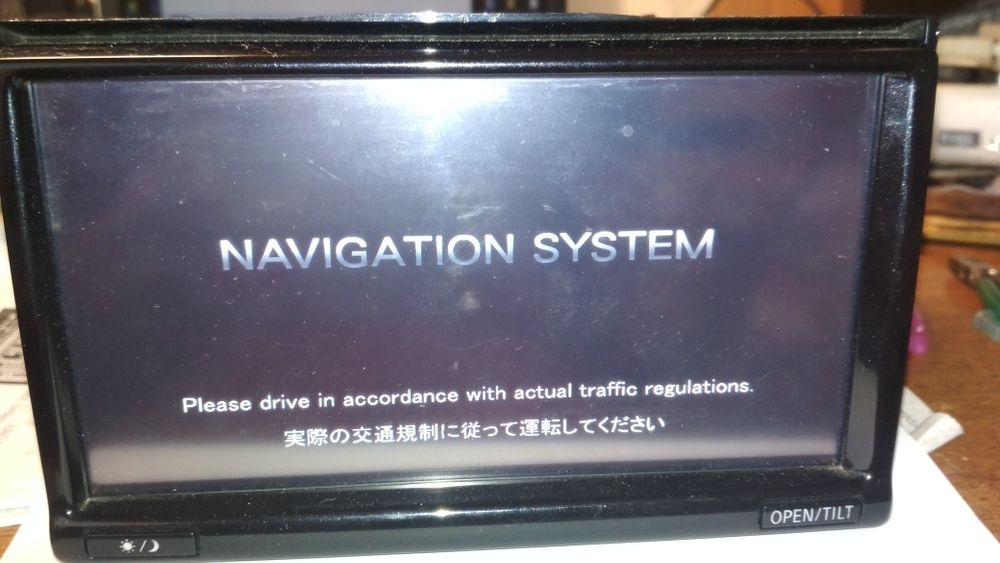 Ремонт магнитолы Nissan Leaf