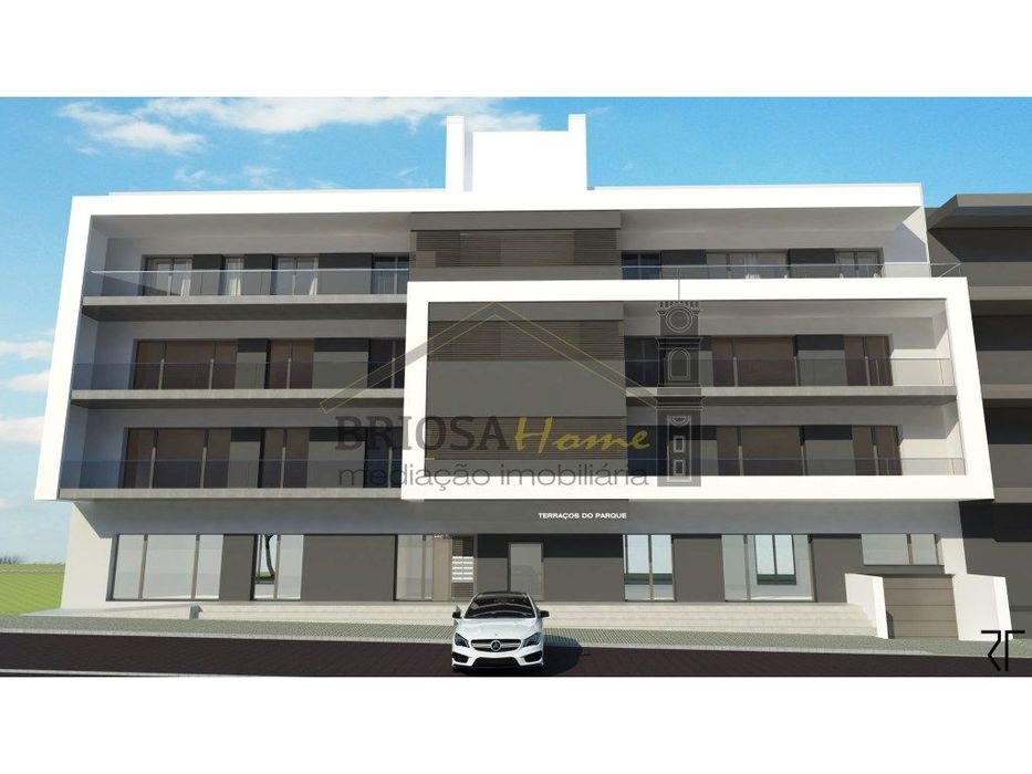 Loja, com garagem, em Condeixa