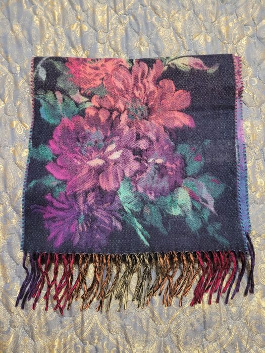 Шарф "Laura Ashley "