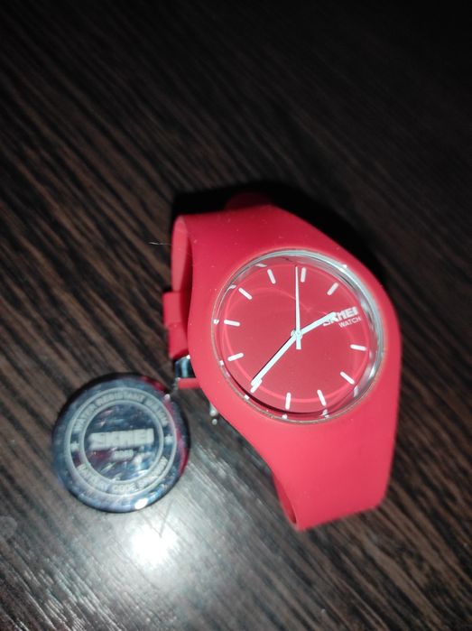 Часы наручные женские