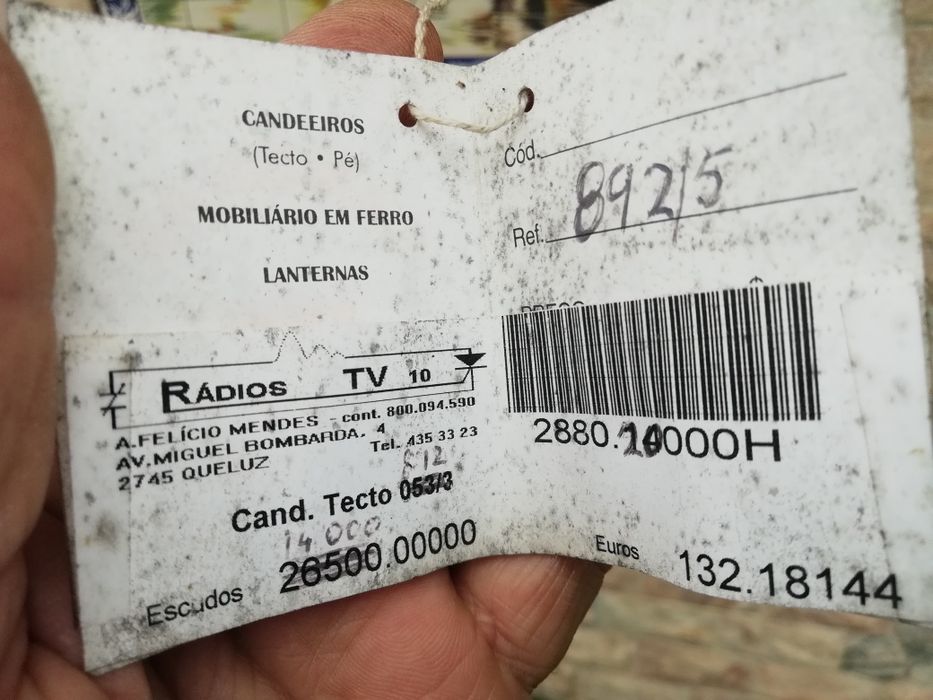 3 Candeeiros Novos Tecto Amarelos Com Cristais e 1 em Madeira Nobre