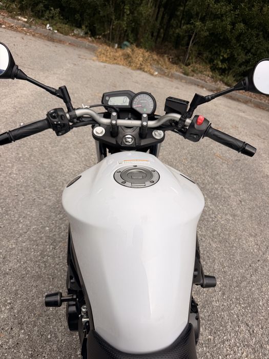 YAMAHA XJ6 N - 2013