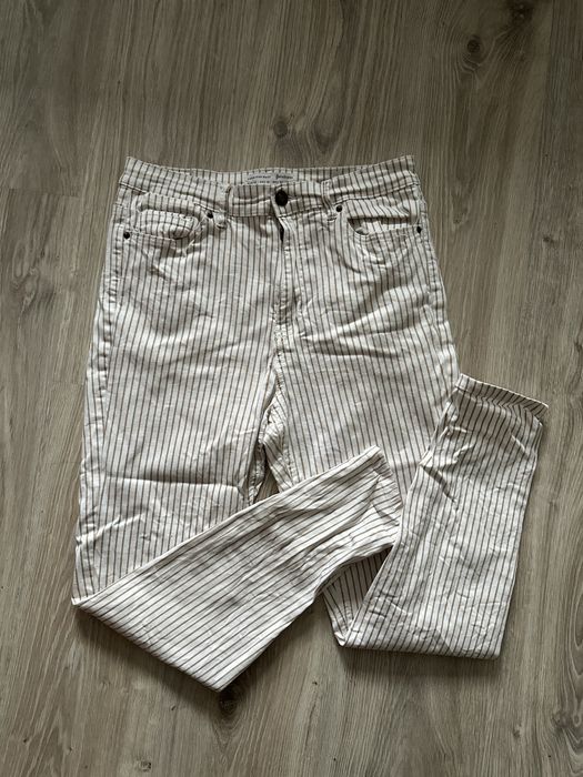 Spodnie z wysokim stanem