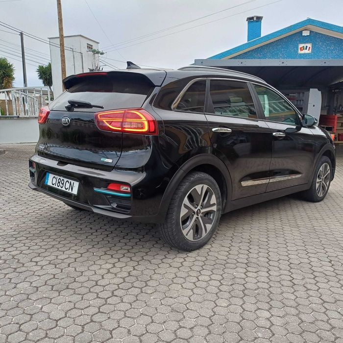 KIA E-NIRO 64kWh 204cv EXECUTIVE c/garantia construtor