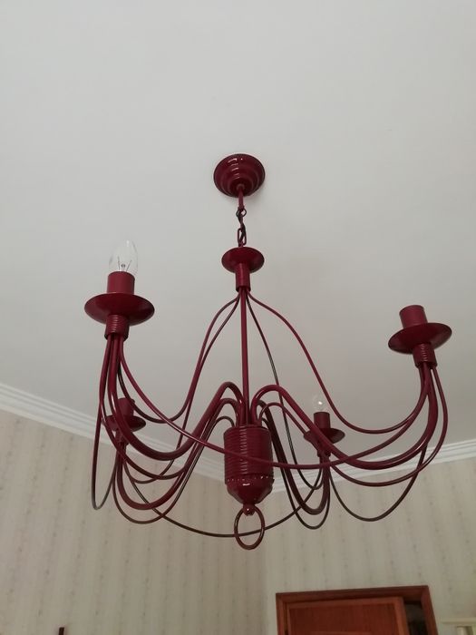 Candeeiro de tecto e 2 apliques de parede em óptimo estado