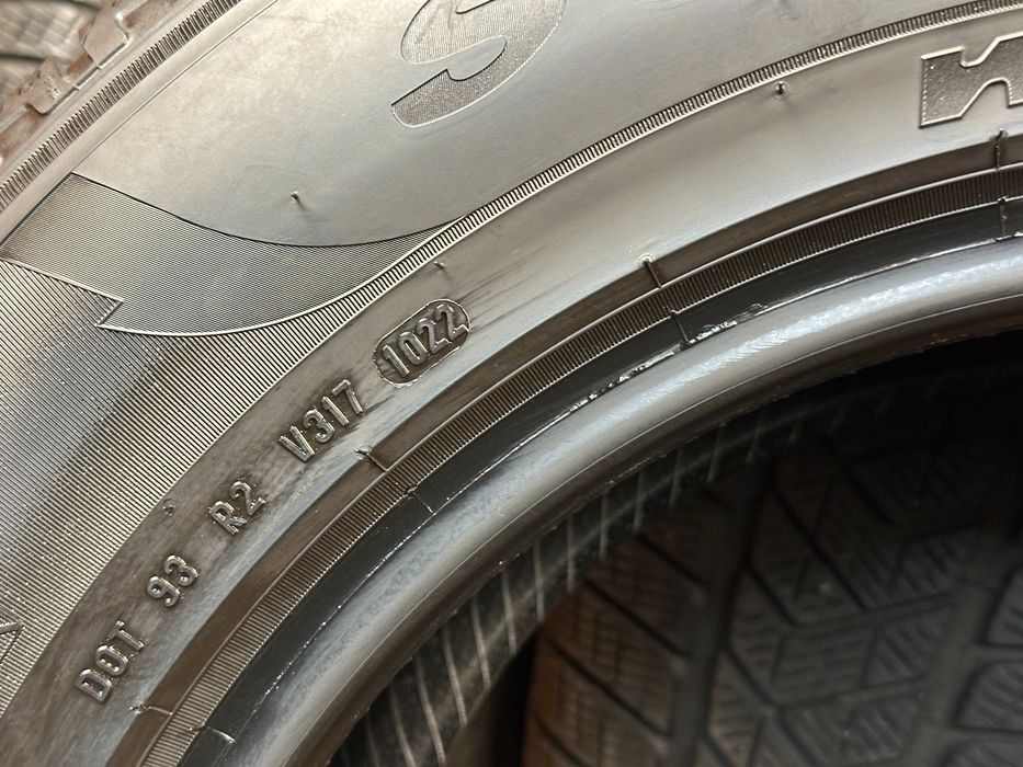 Opony Pirelli Scorpion Winter 235/65R17 104H 2022 7mm