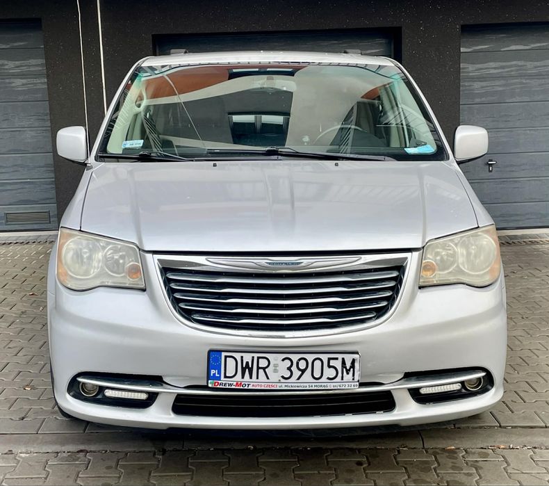 Sprzedam Chrysler town&country zamiana na tańsze