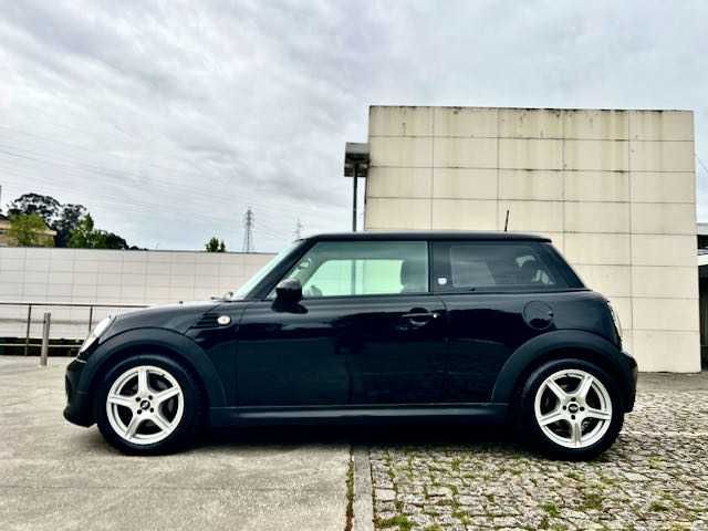 MINI ON4 1.4 75CV | Bom Estado