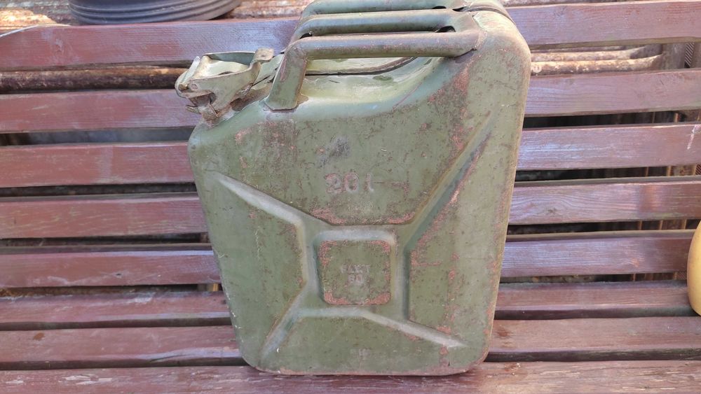 Karnister metalowy 20 litrów