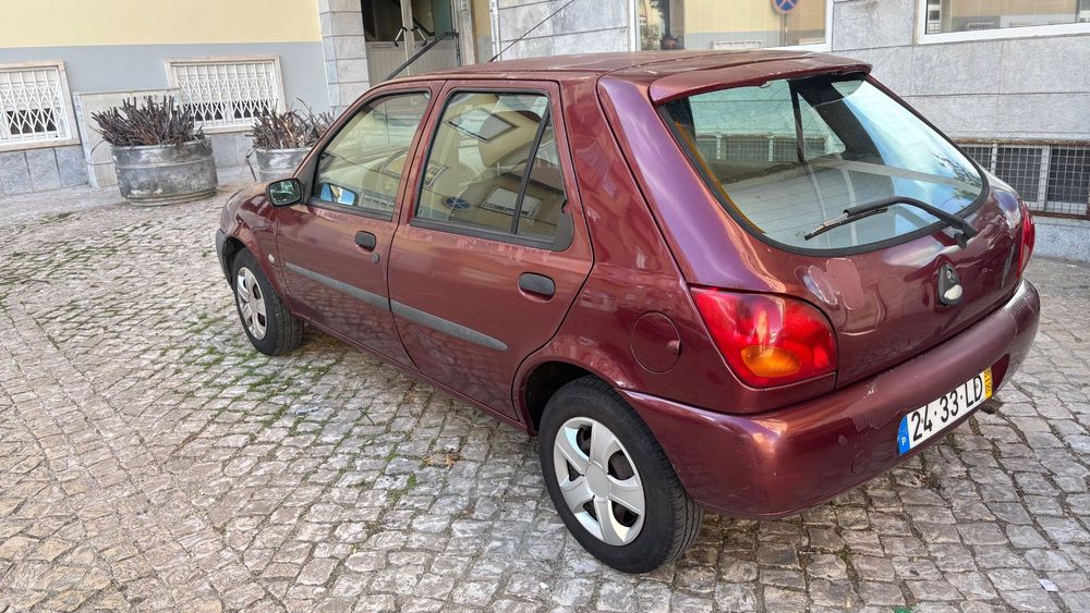 Ford Fiesta 1998 — photo 4