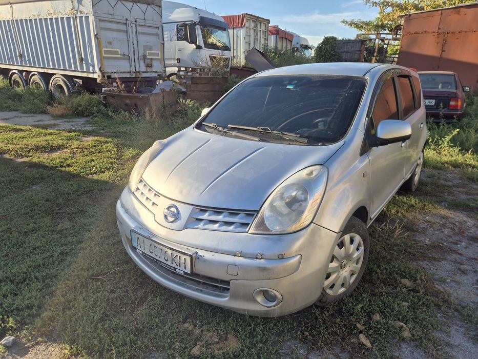Продам Nissan  Note