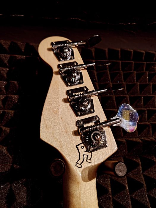 Gitara Basowa RunniCaster Precission Lutnicza