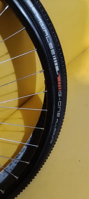 Koła rowerowe marki Alexrims wraz z oponami Schwalbe r 29c