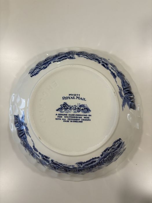 Serviço de Louça Inglesa Royal Mail - Vintage (118 peças)