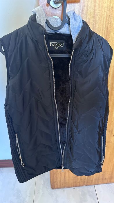 Casacos tamanho veste L