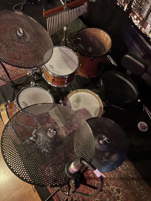 Bateria groove it up custom, com hardware, pratos silent ou groove