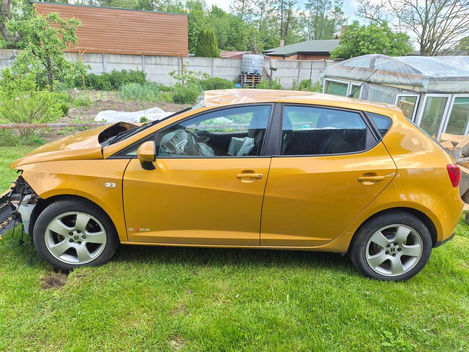 Seat ibiza IV 2011r 1.4 benzyna z gazem