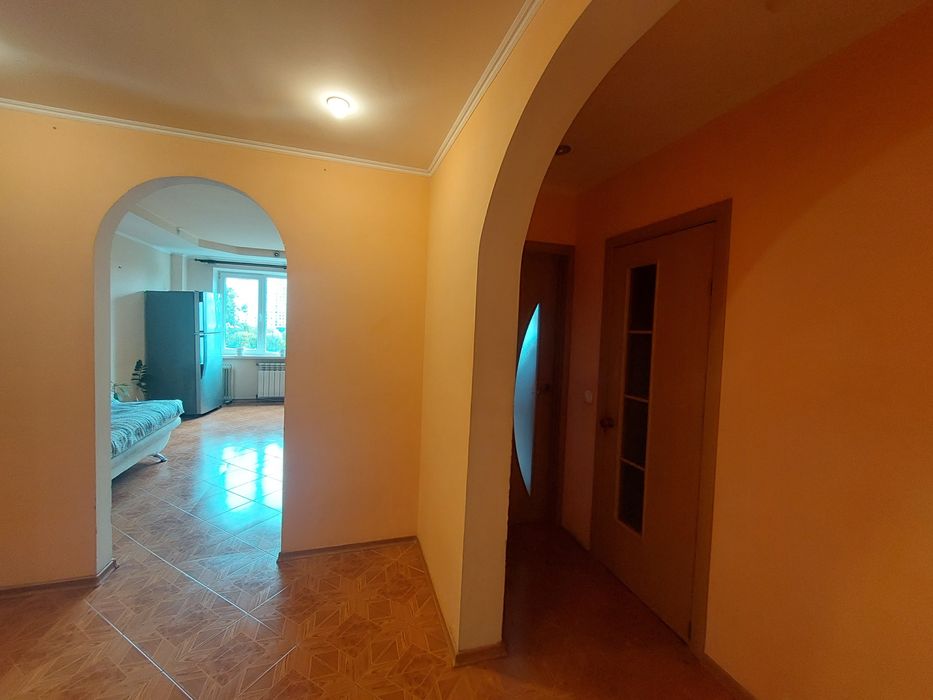 Продам 1-кімнатну, вул. Героїв Маріуполя 9, М Іподром