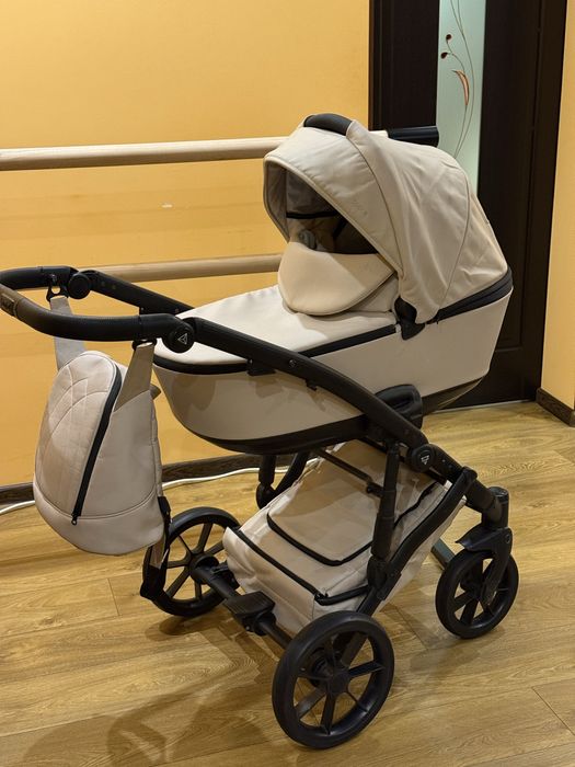 Коляска 2 в 1 Junama Space Beige Eco 02 еко шкіра (J-SpE-02)