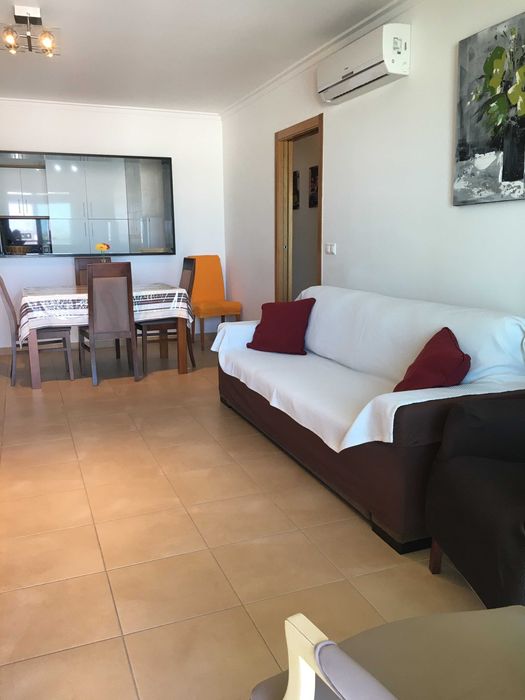 Apartamento T2 em Monte Gordo – Disponível de Outubro a Maio!