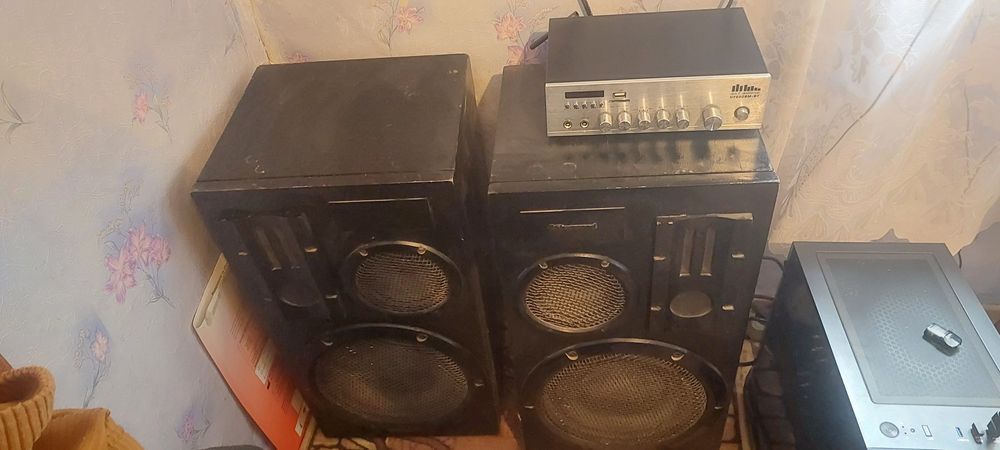 Продам усілітєль