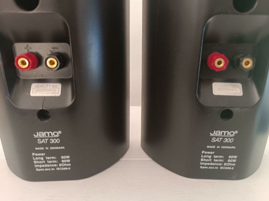Продам музыкальные колонки Jamo