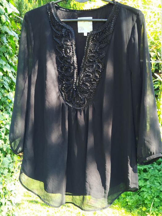 Nowa czarna elegancka bluzka z żabotem RJR John Rocha L 40