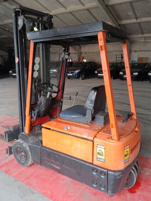 Електричний Навантажувач LINDE E16