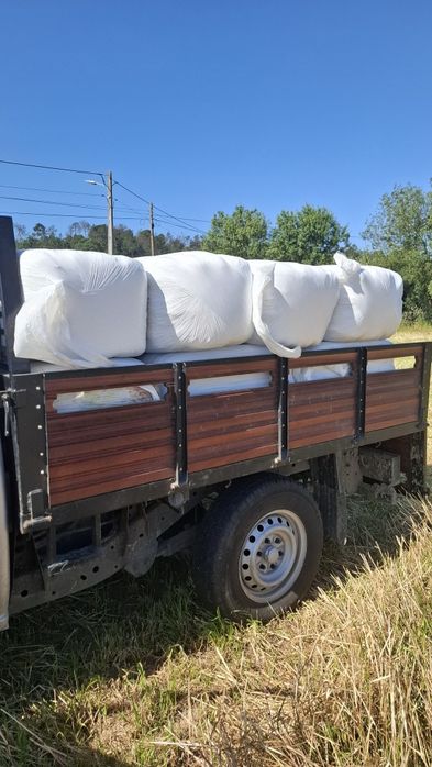 Fardos de feno silagem de azevém