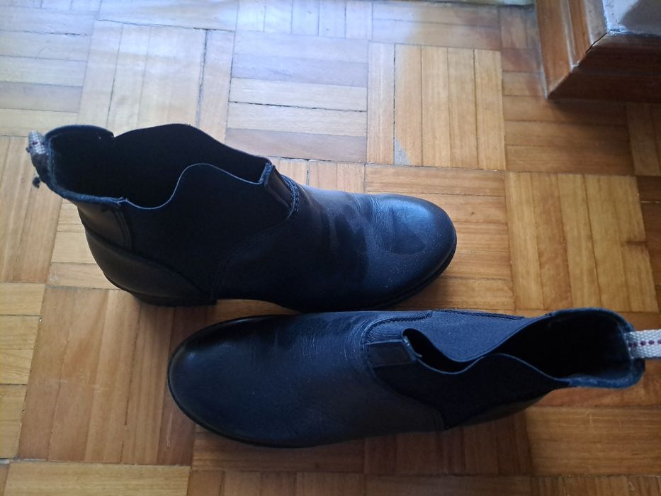 Botas pretas 38...