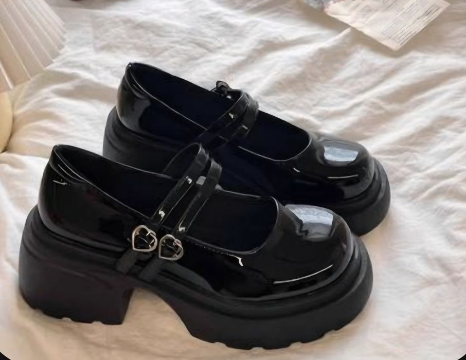 Sapatos estilo Lolita ou estudante japonesa tamanho 36 novos