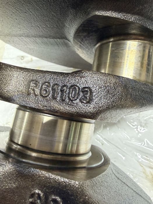 Колінвал Mercedes Benz  2.2 cdi OM  611 00 04 06 03 В ідеальному STD.