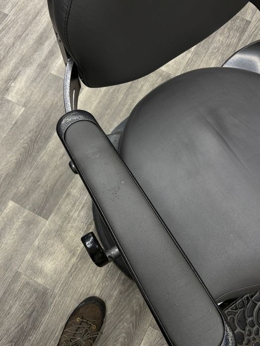 Крісло для барбера