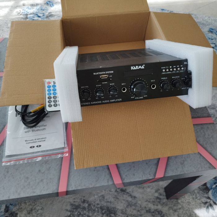 Amplificador Karaoke Stereo com Bluetooth