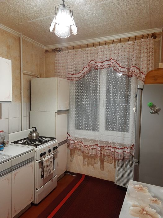 Срочно! Продаётся 2-х комнатная квартира на микрорайоне Солнечный.