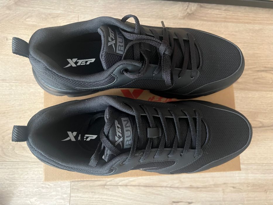 Кросівки XTEP (оригінал), розмір 43 (EU)