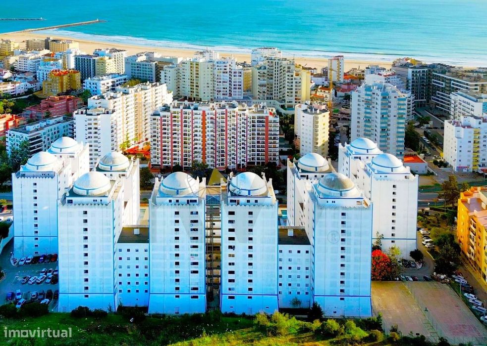 Apartamento T1 Mobilado e Equipado no Clube Praia da Rocha, a 300m do