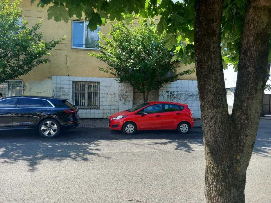 Фасад, 1 пов, нежилі приміщення 93.5 м2, Іршава, вул. Шевченка, 17/1