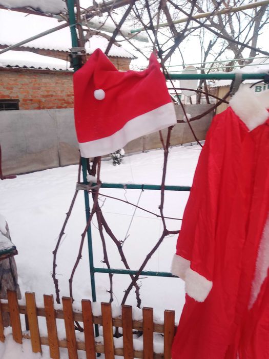 Продам деда мороза  костюм комплекте супер(в описани)