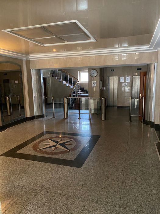 Адміністративна будівля 3234 кв.м, вул. Перемоги, буд. 32/5