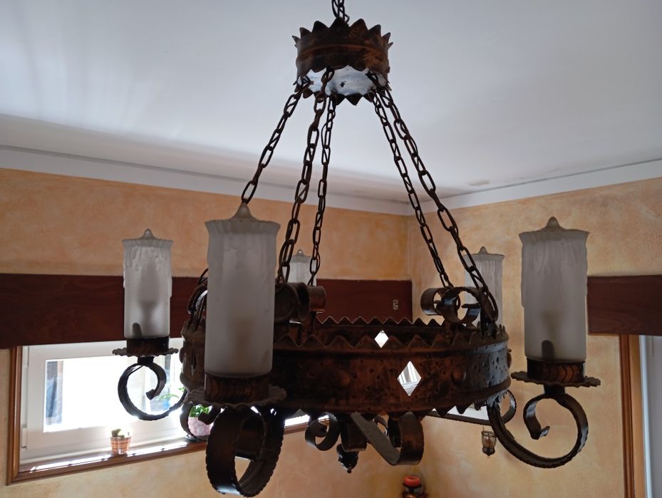 Candeeiro antigo rústico