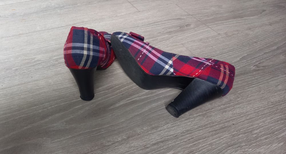 Sapatos de senhora 37