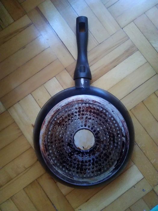 Сковородка б/у..