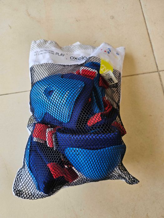 Patins em linha + Set 3 Proteções Criança