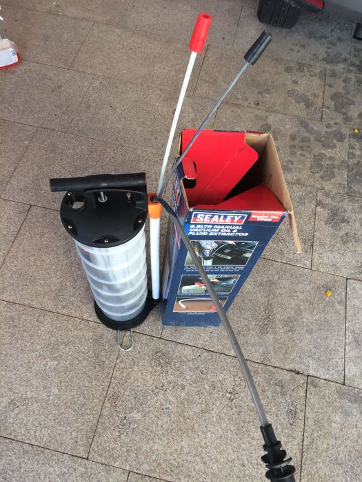 Bomba manual extratora de óleo