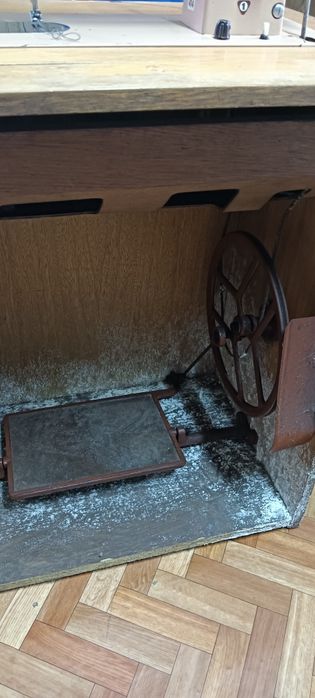 Maszyna do szycia Łucznik lata 70