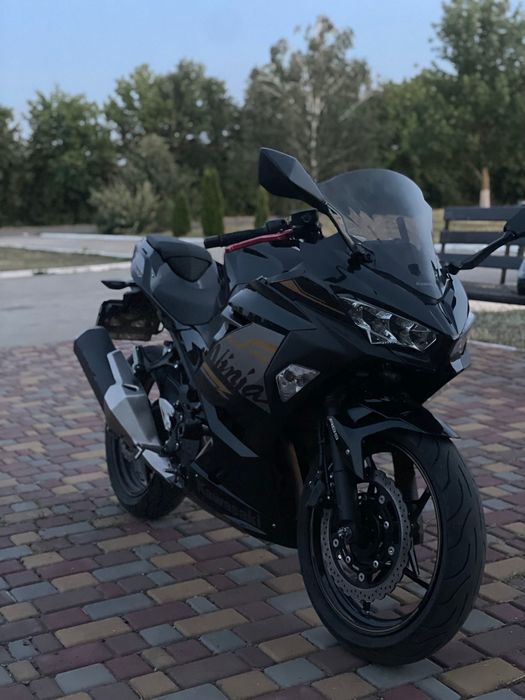Kawasaki ninja 400