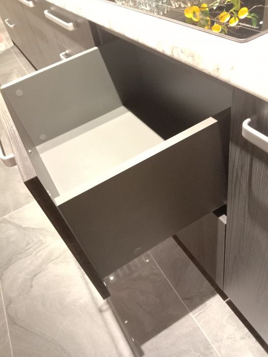 Кухни, меблі, шафи