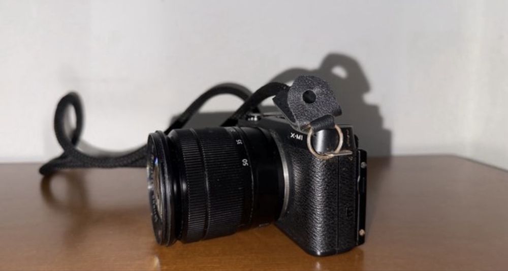 Fujifilm X-M1 câmara digital