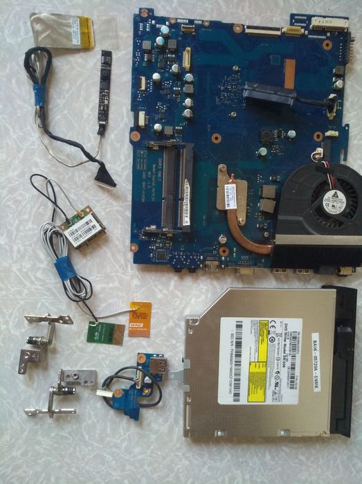 Ноутбук Samsung RV515